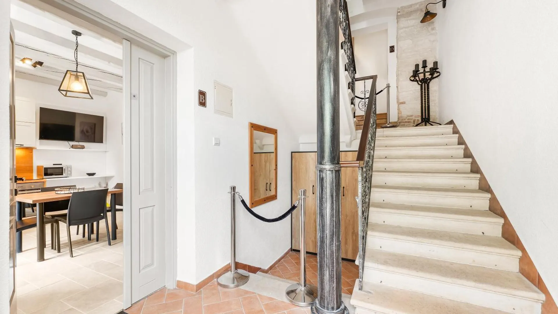 Suncitylifestyle2- Apartment With A Terrace Poreč